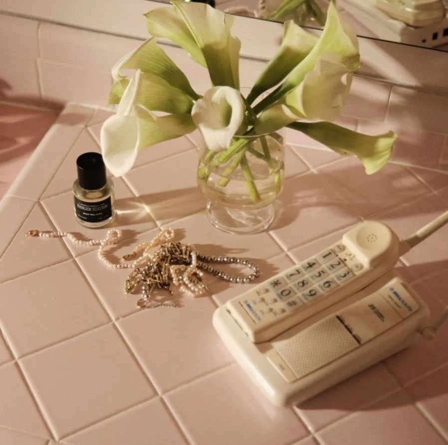 STUDIO RESERVE: RICH '90s MOM PERFUME - Image 4